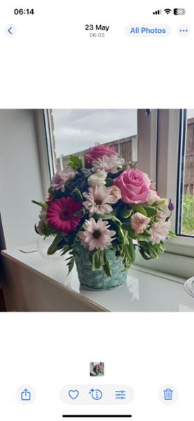 Fresh flowers and great service
