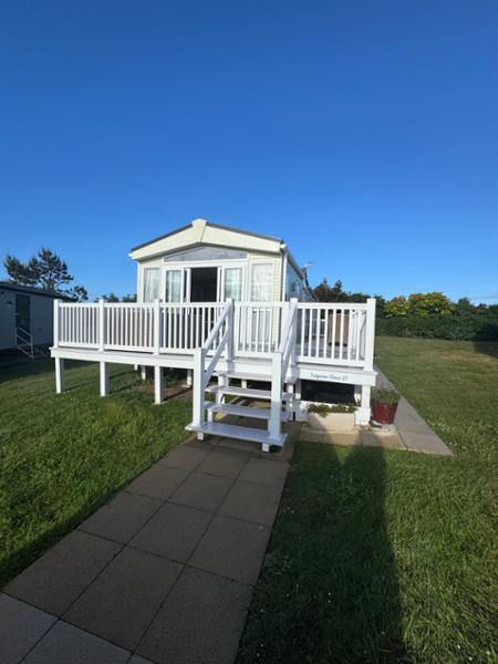 Wonderful holiday in this Beautiful caravan.