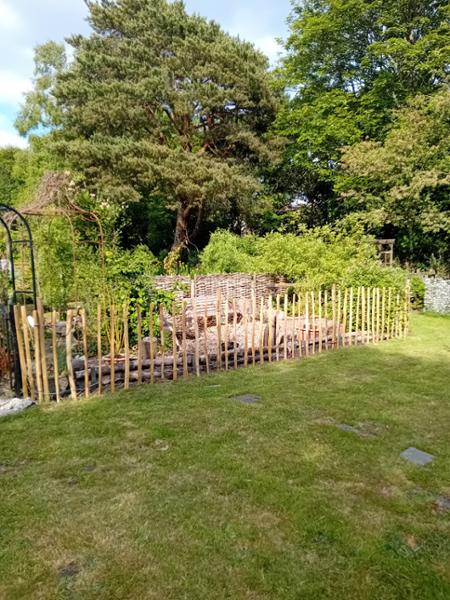 Chestnut Fencing Two Wire 9.2m (L)
