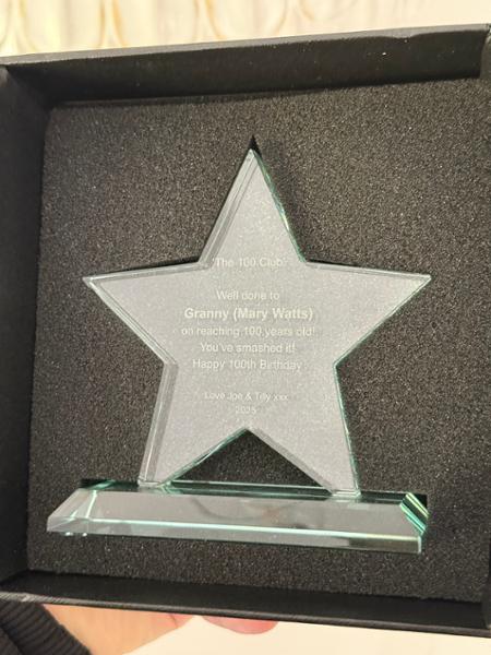 10.5cm x 10.5cm x 12mm Mounted Jade Glass Star Award