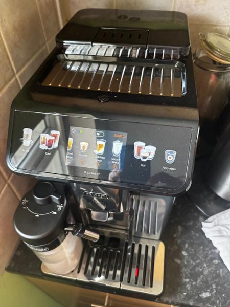 Eletta Explore Automatic coffee maker ECAM452.67.G