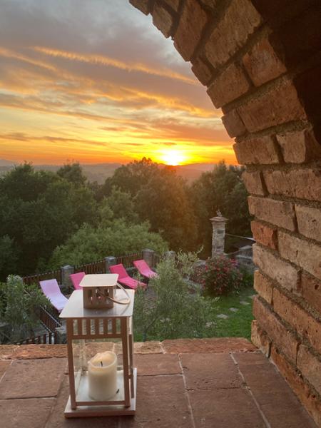 Querciatello (x 14 people): Spacious stone farmhouse in central location | Picturesque gardens | Large gated pool