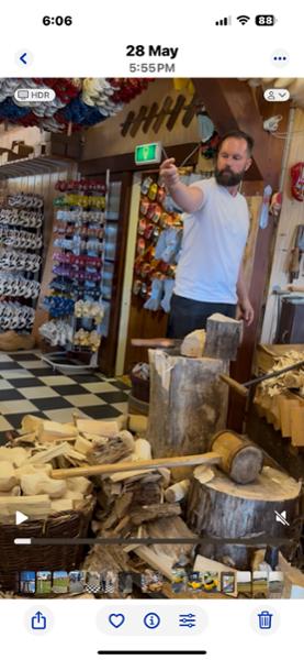 excellent service comfortably accommodated with detail place explanations