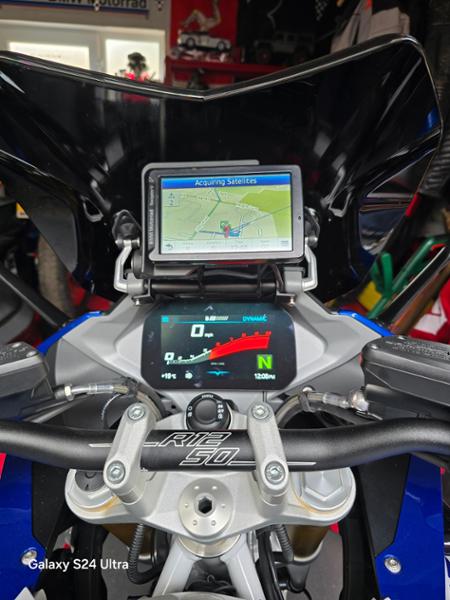 Raised Navigation Mount for BMW R1250RS