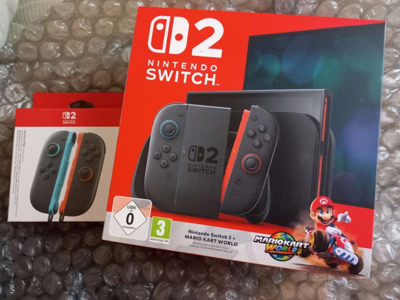 Nintendo Switch 2 pelikonsoli (Mario Kart World pakkaus)