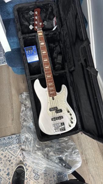 Sire Marcus Miller P8 Swamp Ash 5-String Bass Guitar in White Blonde