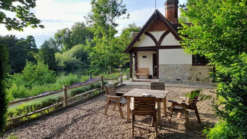 Cliveden Ferry Cottage