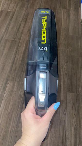 IZZY TYPHOON IZ-4002 14.8 V 0.5 lt Μαύρο Σκουπάκι Χειρός