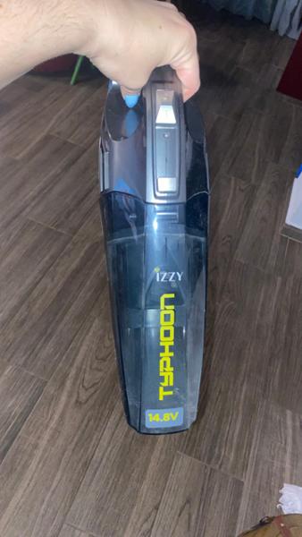 IZZY TYPHOON IZ-4002 14.8 V 0.5 lt Μαύρο Σκουπάκι Χειρός