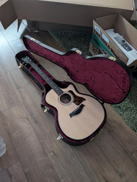 Taylor 314ce V-Class 300 Series Electro-Acoustic in Natural
