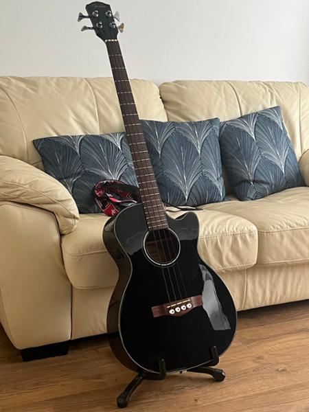Fender Classic Design CB-60SCE Acoustic Bass Guitar in Black