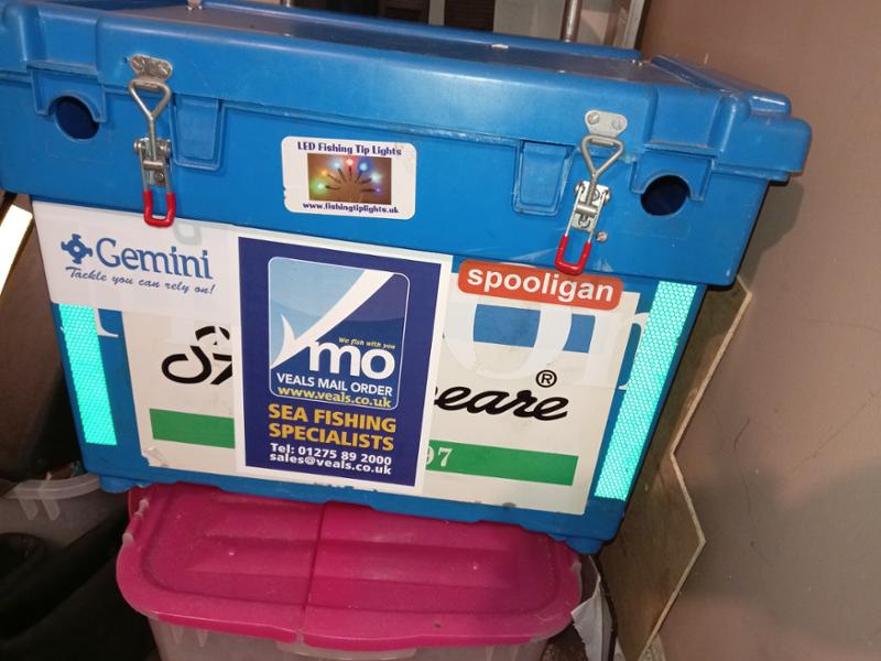 VMO Saltwater Specialist Sticker - Veals Mail Order