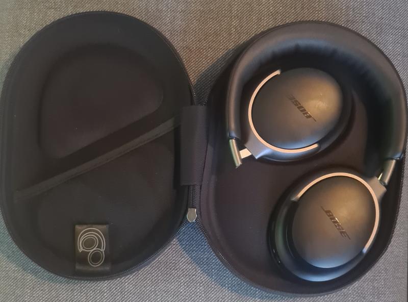 Bose QuietComfort Ultra trådløse around-ear hodetelefoner (sort)