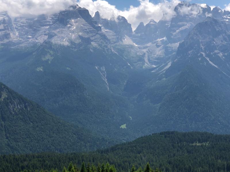 Your holiday: Dolomites Guided Walking