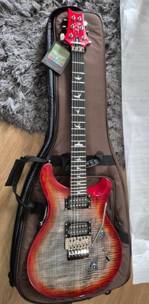 PRS SE Custom 24 Floyd Electric Guitar in Charcoal Cherry Burst