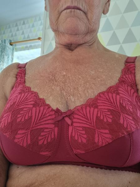 Chrissy Bra Red (2029) by Nicola Jane 36C