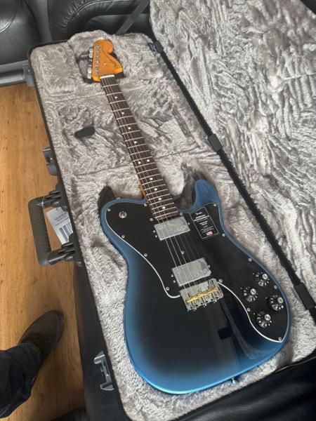 Fender American Professional II Telecaster Deluxe in Dark Night
