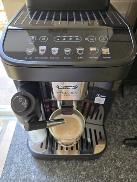 Magnifica Evo Automatic coffee maker ECAM292.81.B EX:1