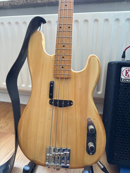 Squier Classic Vibe 50s Precision Bass in White Blonde