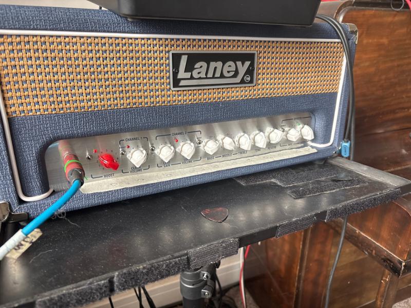 Laney Lionheart Foundry SuperTop 120W is easy to use and sounds great!