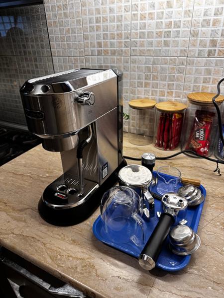 Dedica Arte manual coffee maker EC885.GY