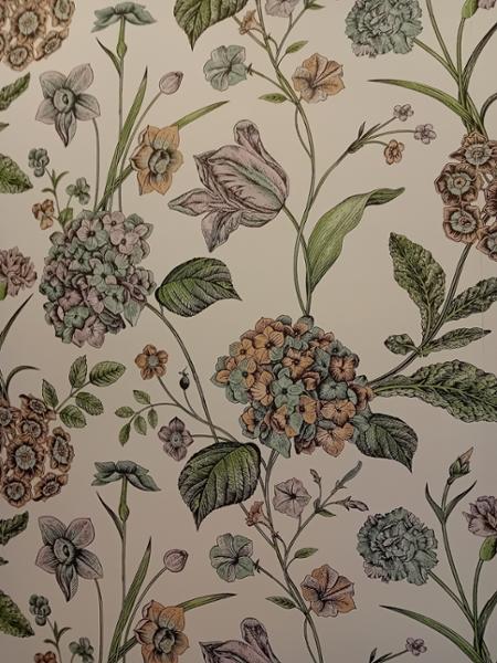 Amelie Hydrangea Wallpaper Cream / Multi Rasch 260162