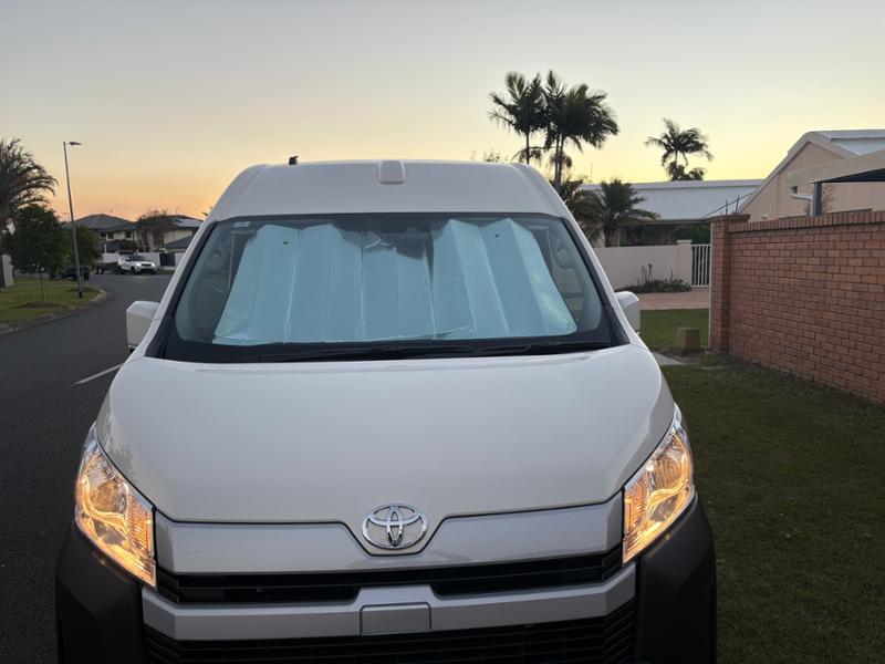 2019 + HiAce van...   their recommened window screen just doesnt fit.