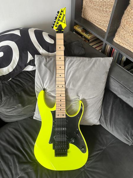 Ibanez Genesis Collection RG550-DY in Desert Sun Yellow