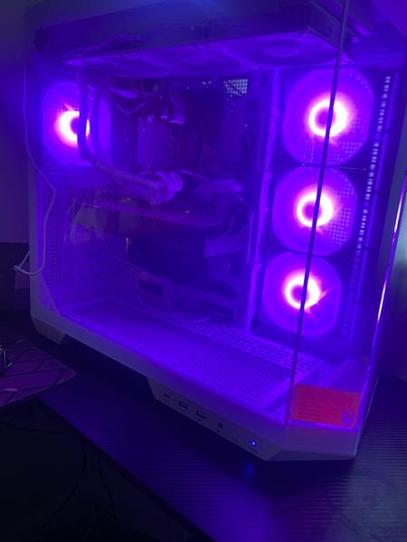MSI MAG PANO 100R PZ Mid Tower Tempered Glass ATX Gaming PC Case - White
