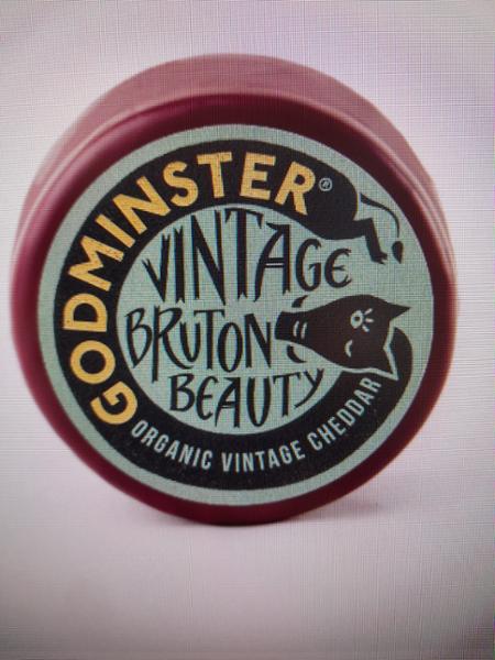 400g Heart-Shaped Bruton Beauty Cheddar in a Gift Box