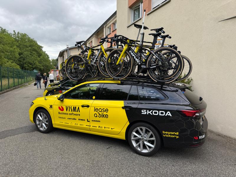 Stage 4 - Amiens Metropole to Rouen - Day Experience - Team Visma | Lease a Bike