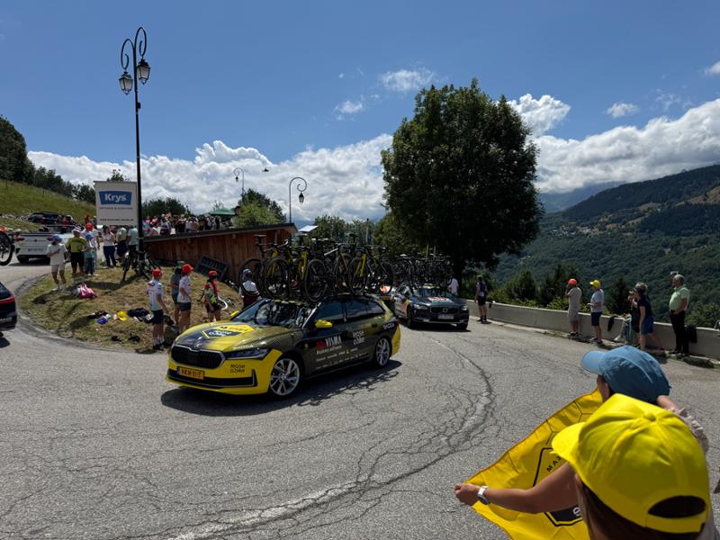Stage 4 - Amiens Metropole to Rouen - Day Experience - Team Visma | Lease a Bike