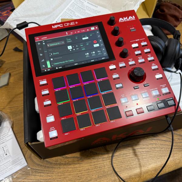 Akai MPC One+