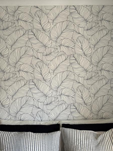 Isa Banana Leaf Wallpaper Black / White Grandeco A50901