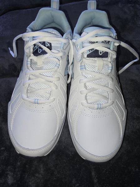 New Balance 624v5 - Womens Cross Training Shoes