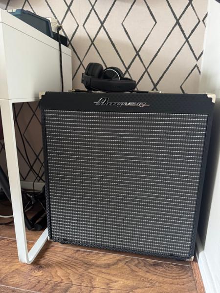 Ampeg Rocket RB-115 200W Bass Combo