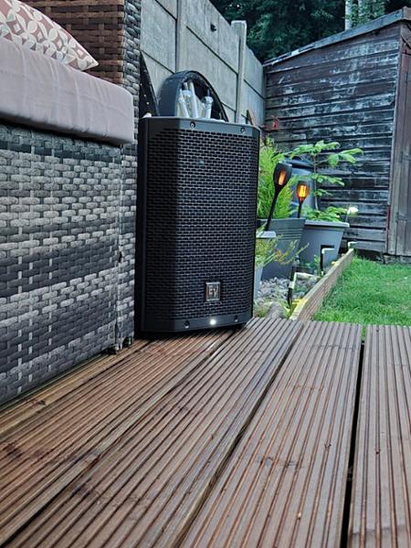 Electro-Voice Everse 8 Battery Powered Compact PA System