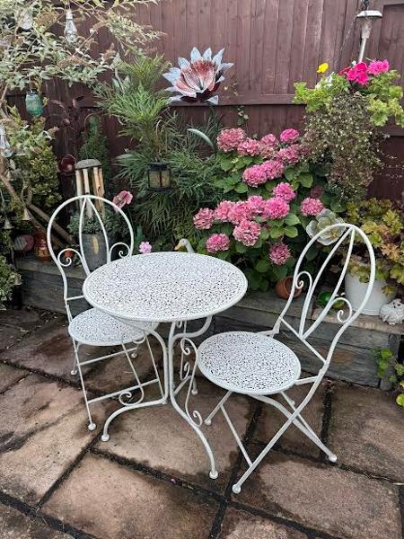 Romsey Garden Bistro Set