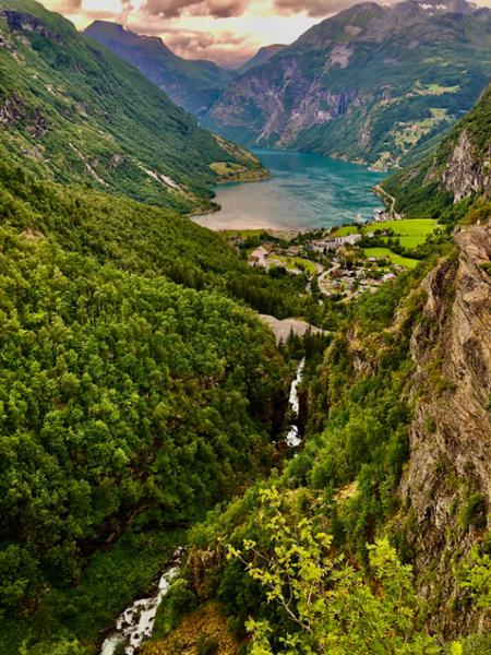 Experience of the beauty and Reality