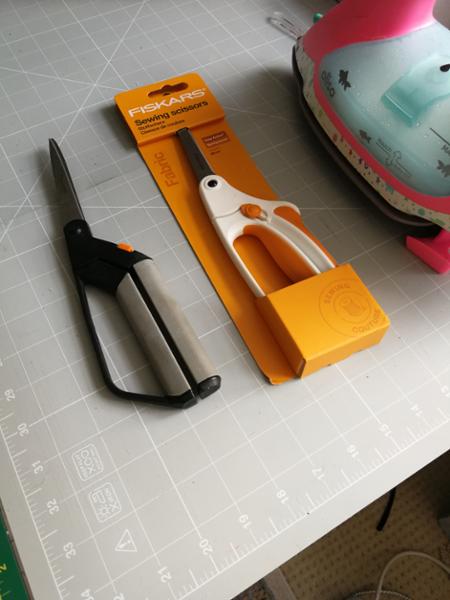 Fiskars Easyaction Spring Loaded Sewing Scissors 26cm