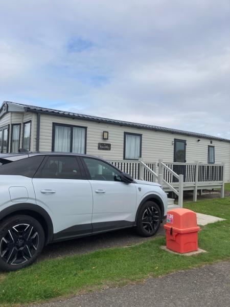 Gold Caravan (Sleeps 8)
