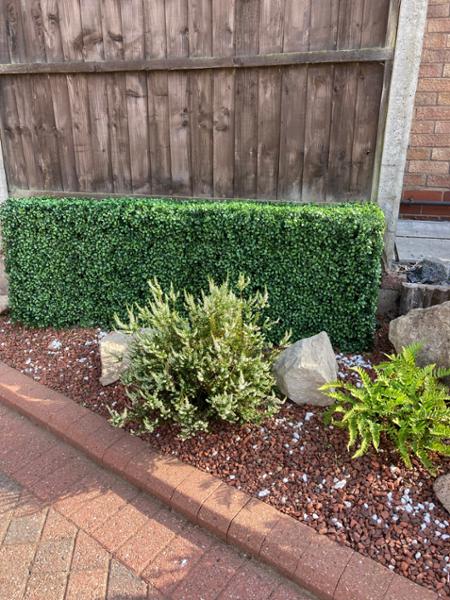 Freestanding Artificial Boxwood Hedge 56cm x 158cm | Easy Assembly High Quality Portable Boxed Hedges | UV Protected | Outdoor or Indoor Use