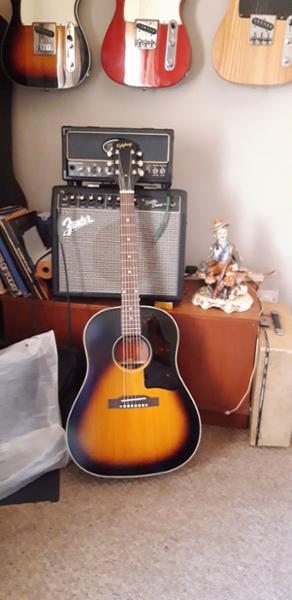 Epiphone Inspired By Gibson J-45 In Aged Vintage Sunburst Gloss