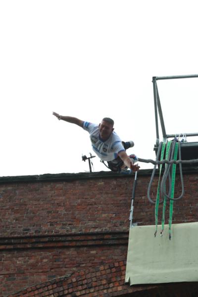 Glynns Whitby Bungee jump