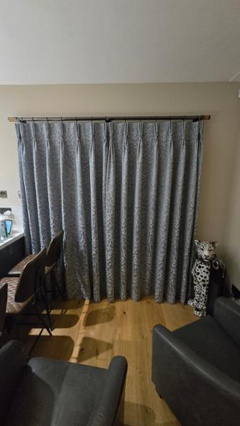 Fabric Only Item :Design: Berkeley - Wedgewood (AW)Product Ref:AWMetres required <str