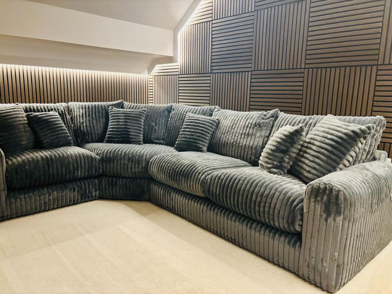 New Sofa Day 🤩