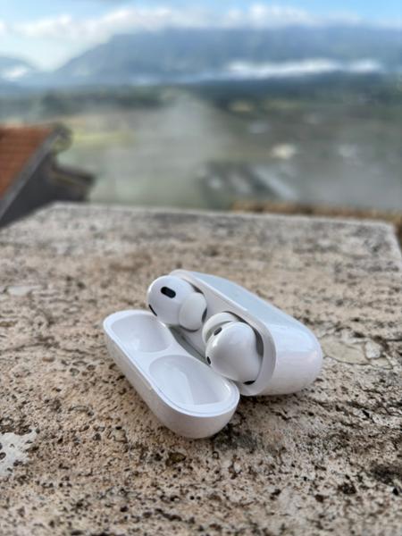 Apple AirPods Pro 2nd gen (2023) helt trådløse hodetelefoner (USB-C)