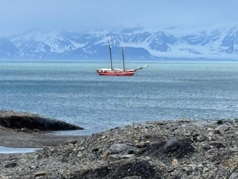 Arctic Summer Sailing and Walking in Svalbard