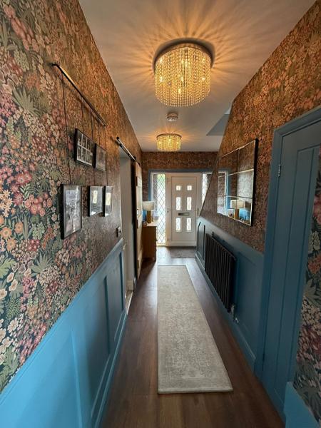 Everbloom Floral Wallpaper Navy / Multi Holden 13901