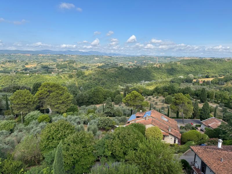 Casa del Poggio (x 6 people): Staff &amp; chef | Heated pool &amp; idyllic walled garden | Walk into pretty hilltop town